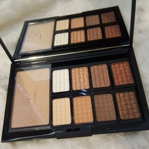 Brand New Doucce Freematic Shadow Palette